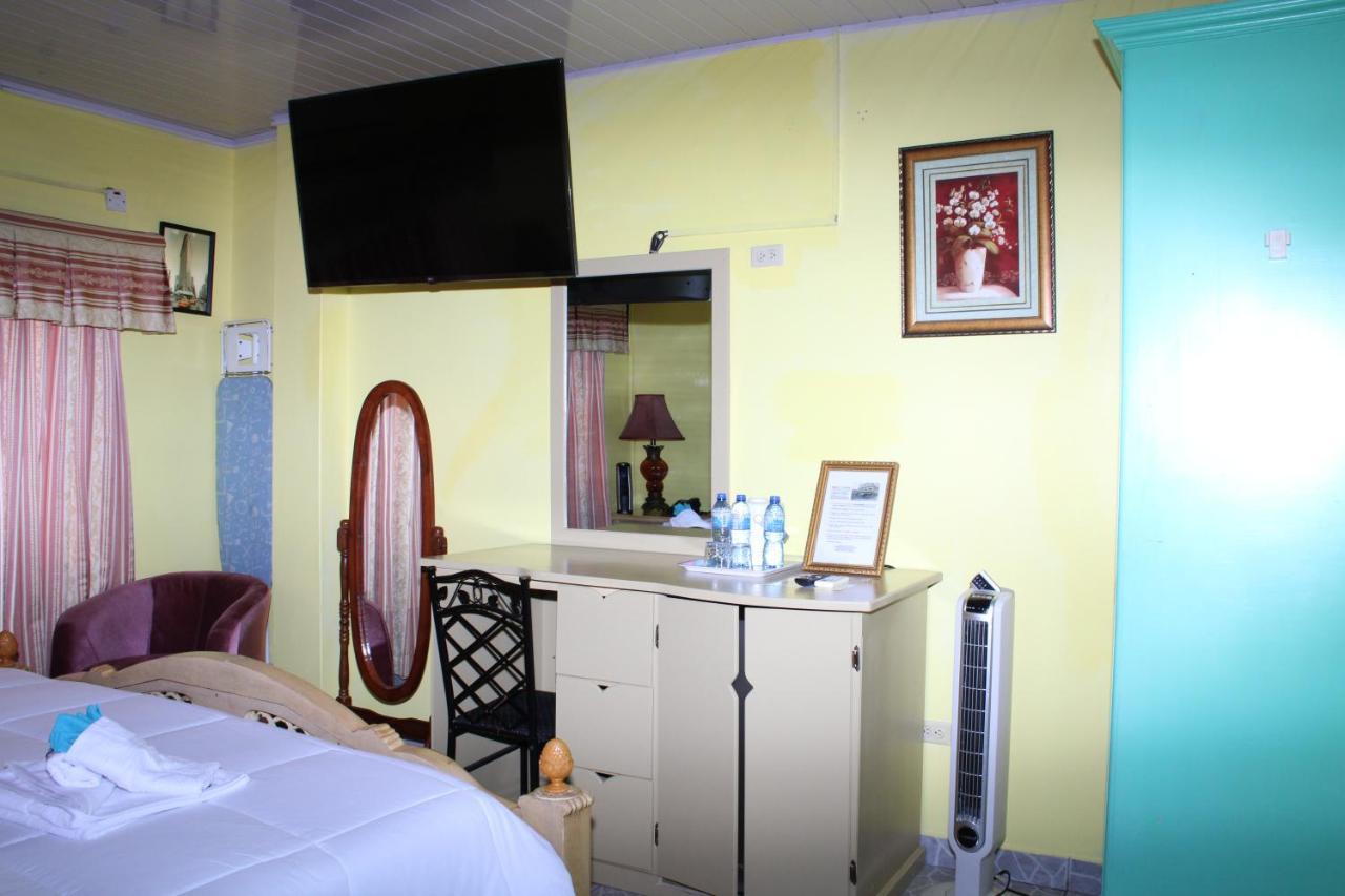 Pg Quality Inn Georgetown Buitenkant foto